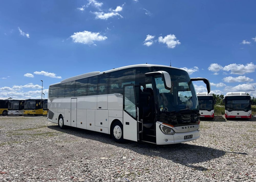 Setra 516 HD/2 - Távolsági busz: 1 kép. Setra 516 HD/2 - Távolsági busz: 1 kép.