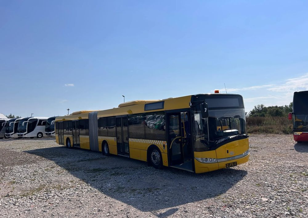 Solaris URBINO 18LE - Csuklós busz: 1 kép. Solaris URBINO 18LE - Csuklós busz: 1 kép.