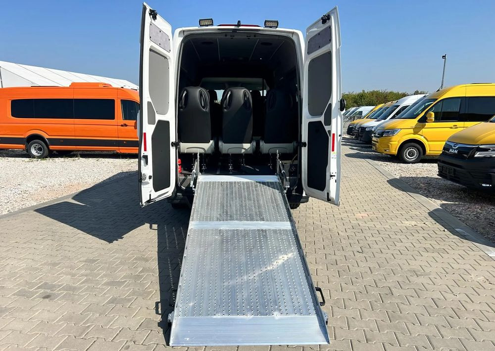 Volkswagen Inny - Minibusz, Elektromos busz: 5 kép. Volkswagen Inny - Minibusz, Elektromos busz: 5 kép.