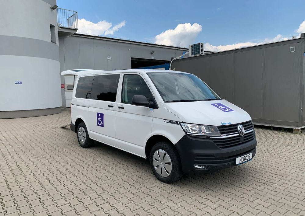 Volkswagen Transporter - Minibusz, Kisbusz: 1 kép. Volkswagen Transporter - Minibusz, Kisbusz: 1 kép.