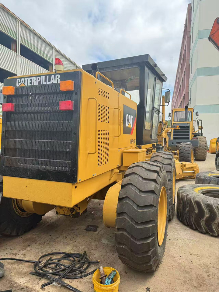 CATERPILLAR 140H - Gréder: 5 kép. CATERPILLAR 140H - Gréder: 5 kép.