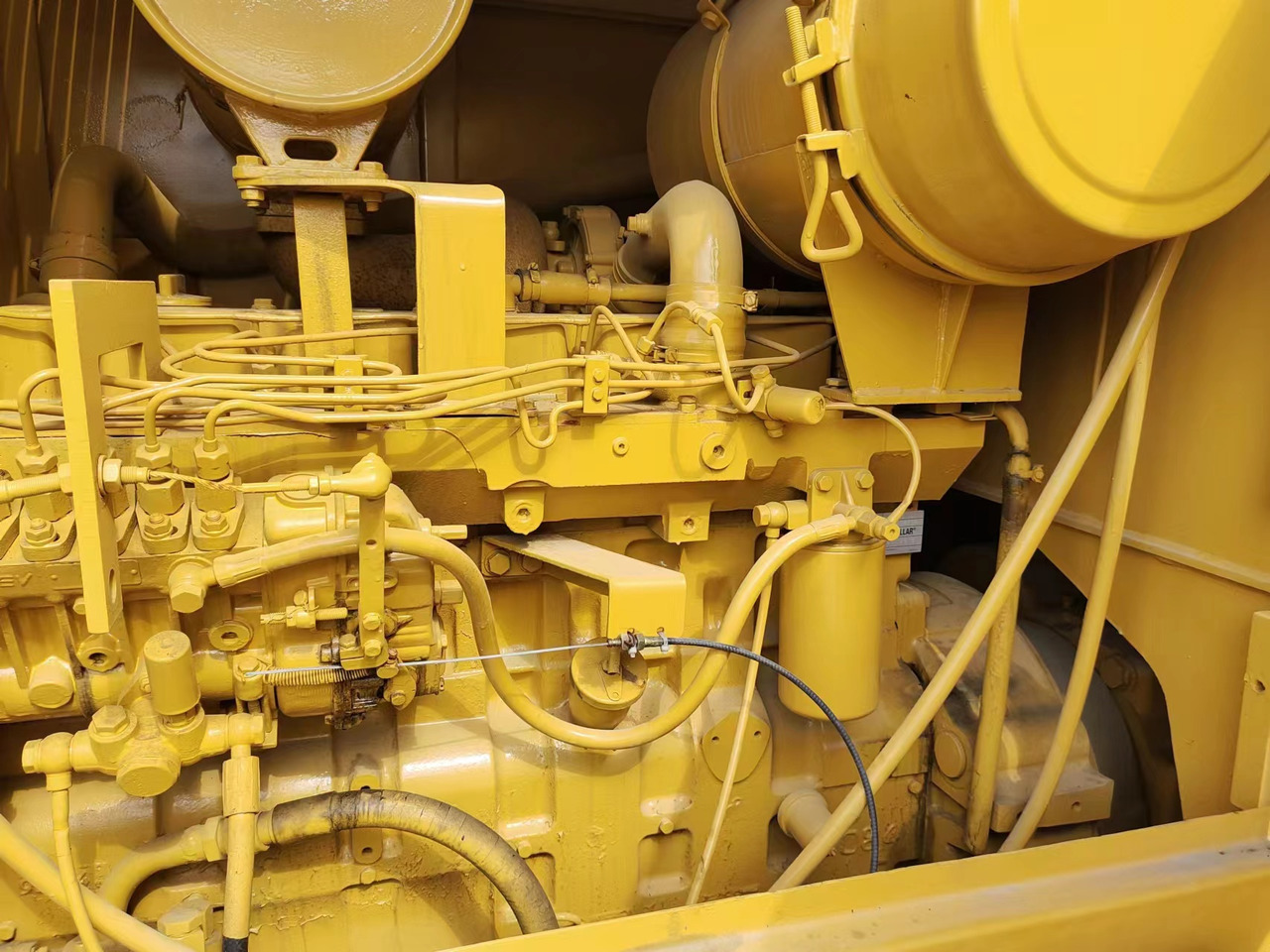 CATERPILLAR 140H - Gréder: 5 kép. CATERPILLAR 140H - Gréder: 5 kép.
