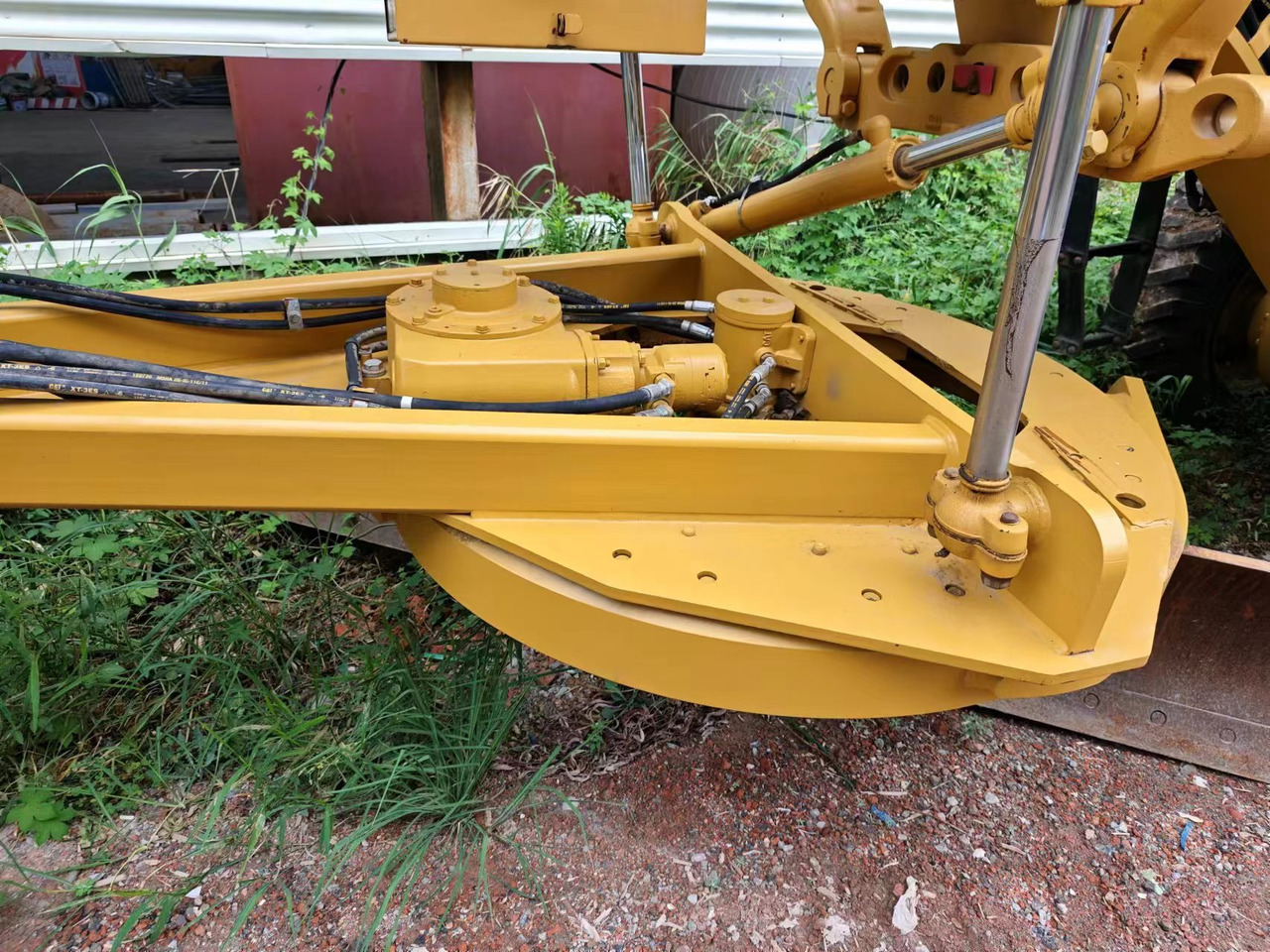 CATERPILLAR 160K - Gréder: 5 kép. CATERPILLAR 160K - Gréder: 5 kép.