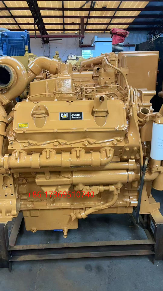CATERPILLAR 3048C - Motor - Építőipari gépek: 3 kép. CATERPILLAR 3048C - Motor - Építőipari gépek: 3 kép.