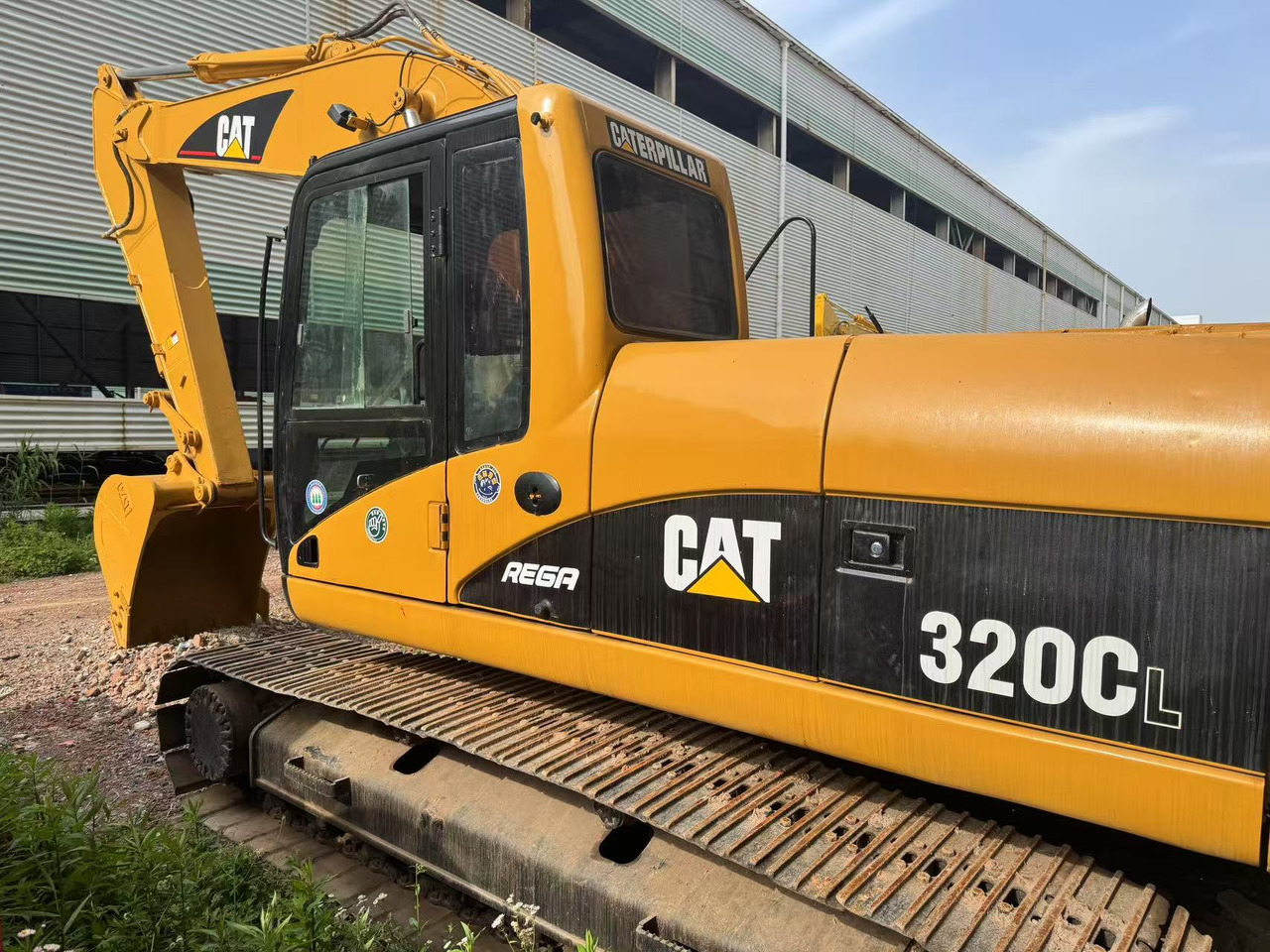 CATERPILLAR 320CL CAT - Lánctalpas kotró: 5 kép. CATERPILLAR 320CL CAT - Lánctalpas kotró: 5 kép.