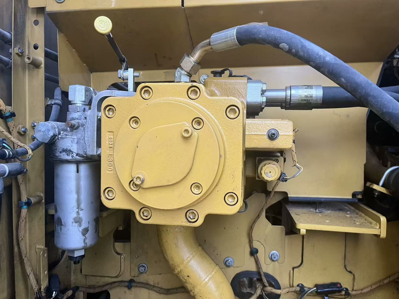 CATERPILLAR 320GC CAT - Lánctalpas kotró: 4 kép. CATERPILLAR 320GC CAT - Lánctalpas kotró: 4 kép.