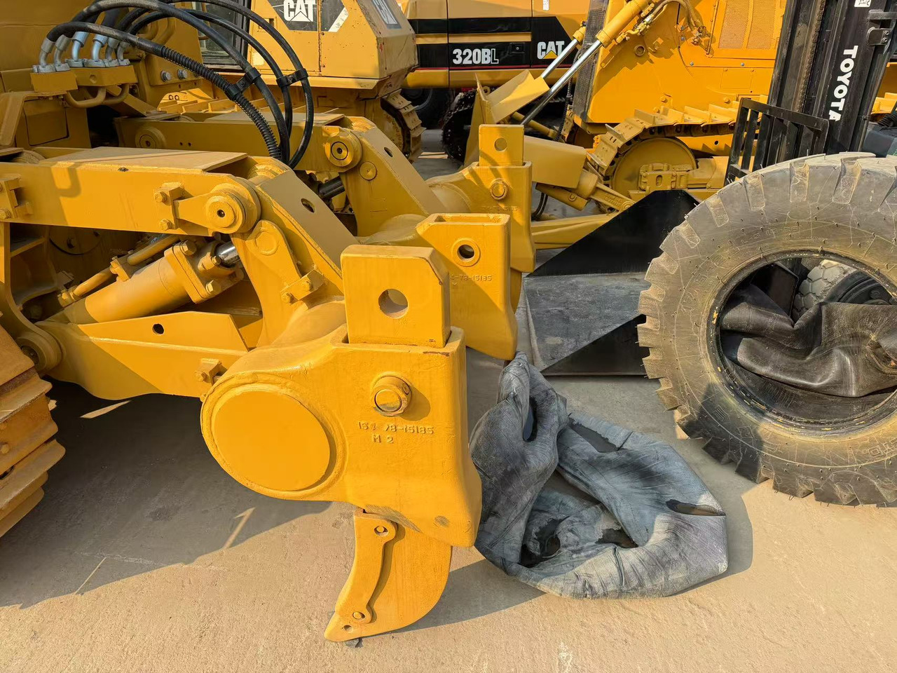 CATERPILLAR D7G - Buldózer: 5 kép. CATERPILLAR D7G - Buldózer: 5 kép.