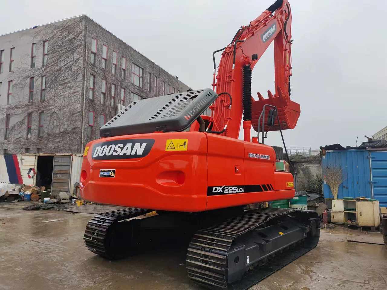DOOSAN DX225LCA - Lánctalpas kotró: 5 kép. DOOSAN DX225LCA - Lánctalpas kotró: 5 kép.