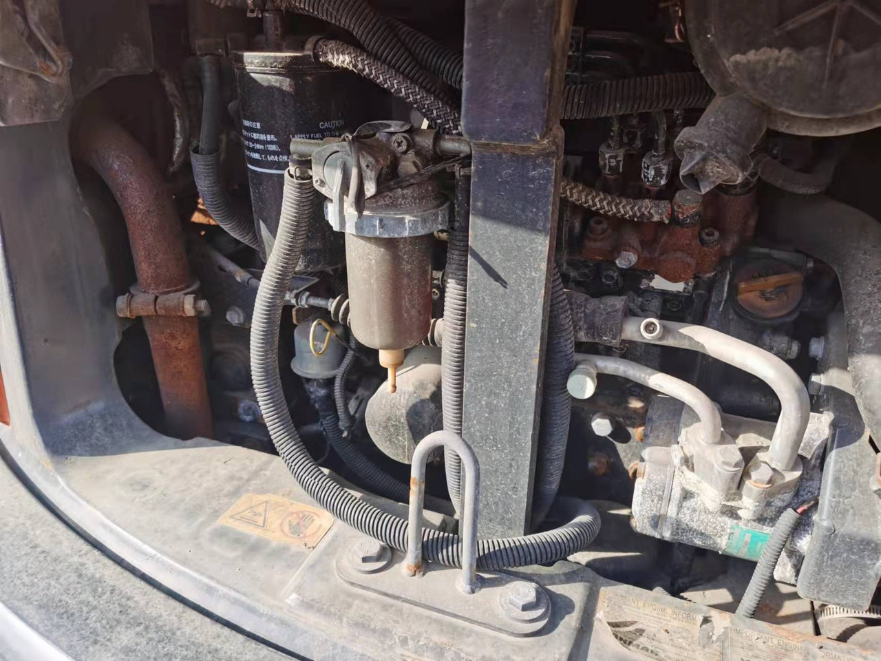 HITACHI ZX55 - Minikotró: 5 kép. HITACHI ZX55 - Minikotró: 5 kép.