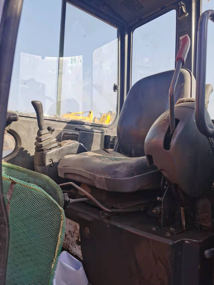 HITACHI ZX55 - Minikotró: 4 kép. HITACHI ZX55 - Minikotró: 4 kép.