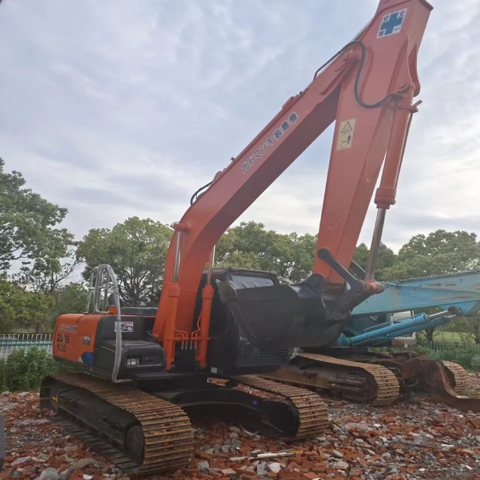 HITACHI zx120 - Lánctalpas kotró: 4 kép. HITACHI zx120 - Lánctalpas kotró: 4 kép.