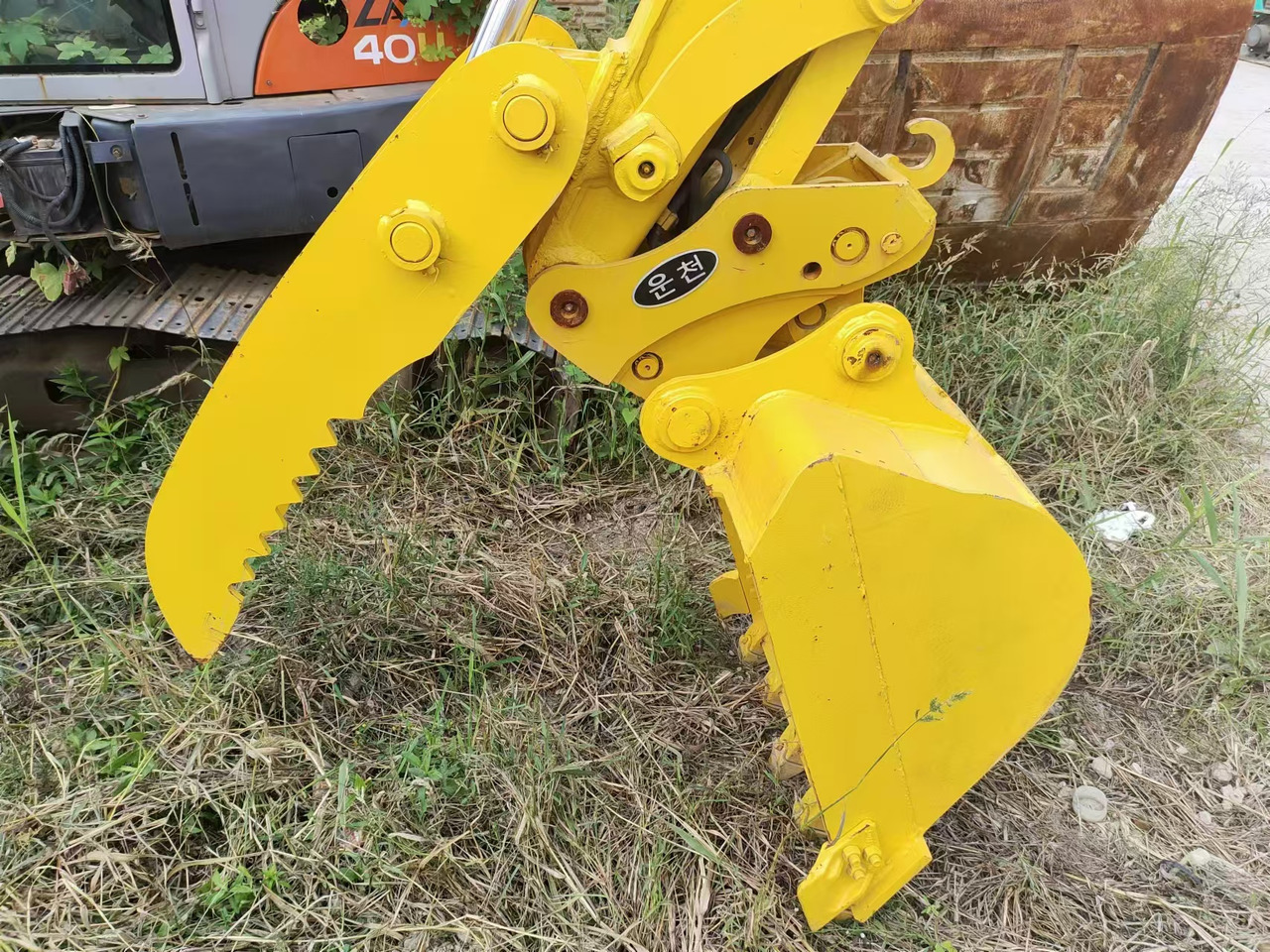 KOMATSU PC56-7 PC56 - Minikotró: 3 kép. KOMATSU PC56-7 PC56 - Minikotró: 3 kép.