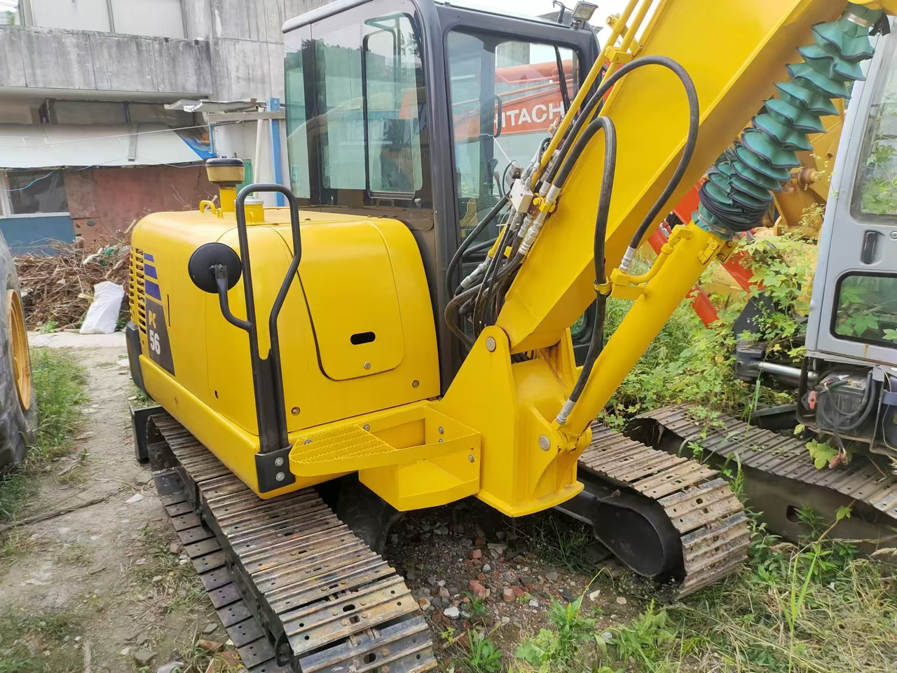 KOMATSU PC56-7 PC56 - Minikotró: 2 kép. KOMATSU PC56-7 PC56 - Minikotró: 2 kép.