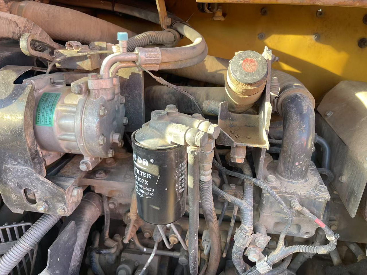 KOMATSU pc70-8 - Minikotró: 5 kép. KOMATSU pc70-8 - Minikotró: 5 kép.