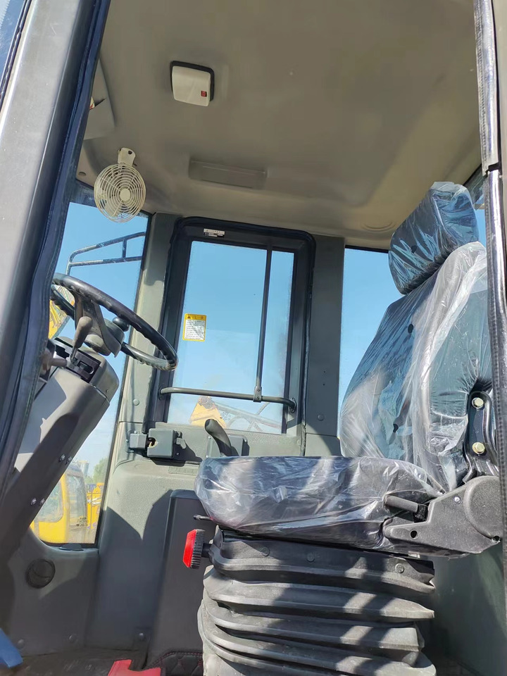 SDLG LG936L 3TON LOADER - Gumikerekes homlokrakodó: 5 kép. SDLG LG936L 3TON LOADER - Gumikerekes homlokrakodó: 5 kép.