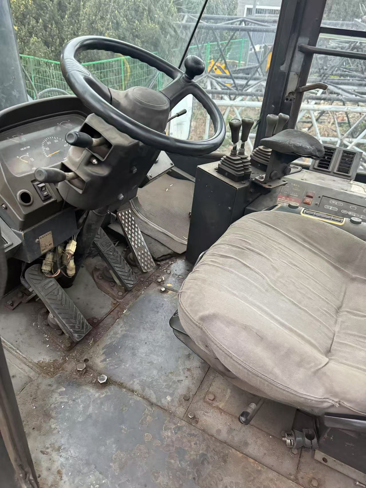 TCM FD250 - Dízel targonca: 4 kép. TCM FD250 - Dízel targonca: 4 kép.