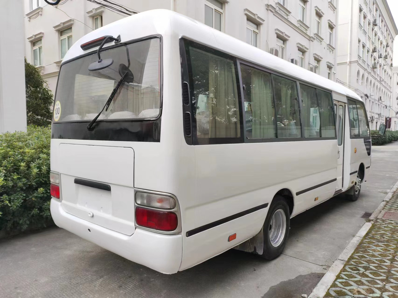 TOYOTA coaster - Minibusz, Kisbusz: 4 kép. TOYOTA coaster - Minibusz, Kisbusz: 4 kép.