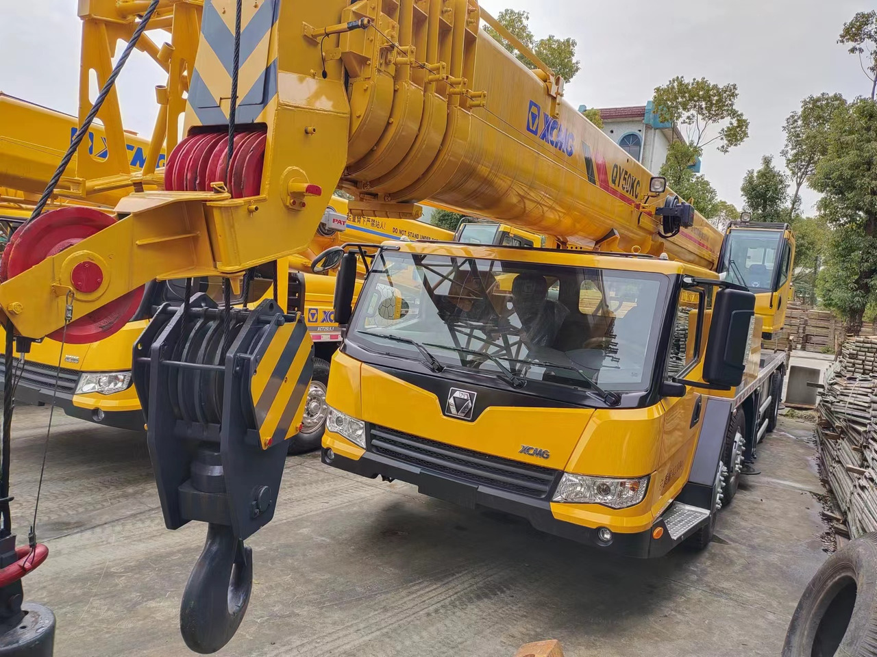 XCMG 50tons QY50K 50K QY50 QY70 QY100 QY130 - Autódaru: 1 kép. XCMG 50tons QY50K 50K QY50 QY70 QY100 QY130 - Autódaru: 1 kép.