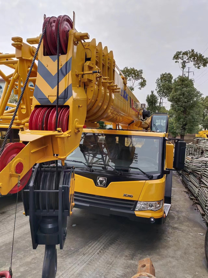 XCMG QY50K - Daru: 2 kép. XCMG QY50K - Daru: 2 kép.