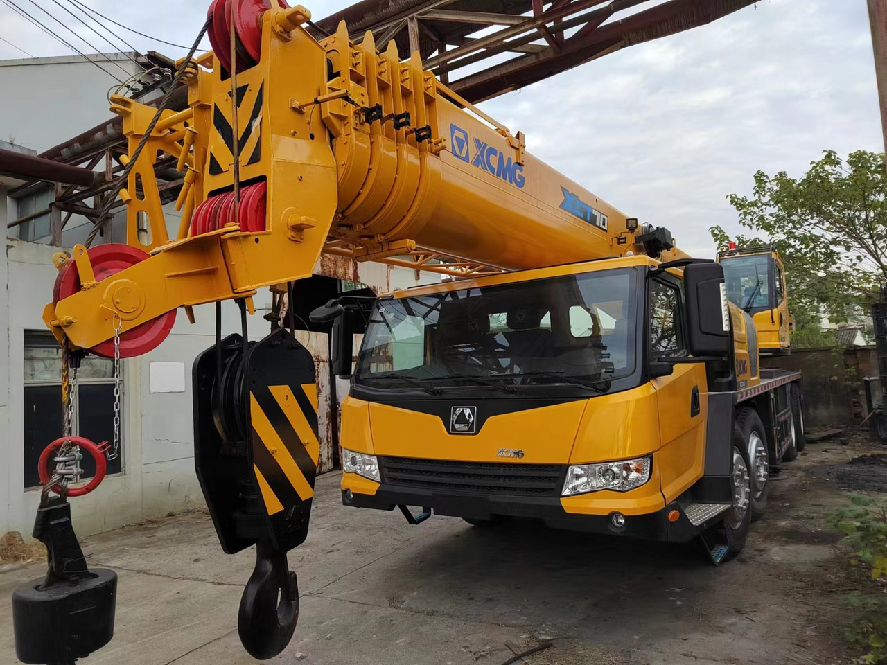 XCMG QY70K - Autódaru: 1 kép. XCMG QY70K - Autódaru: 1 kép.