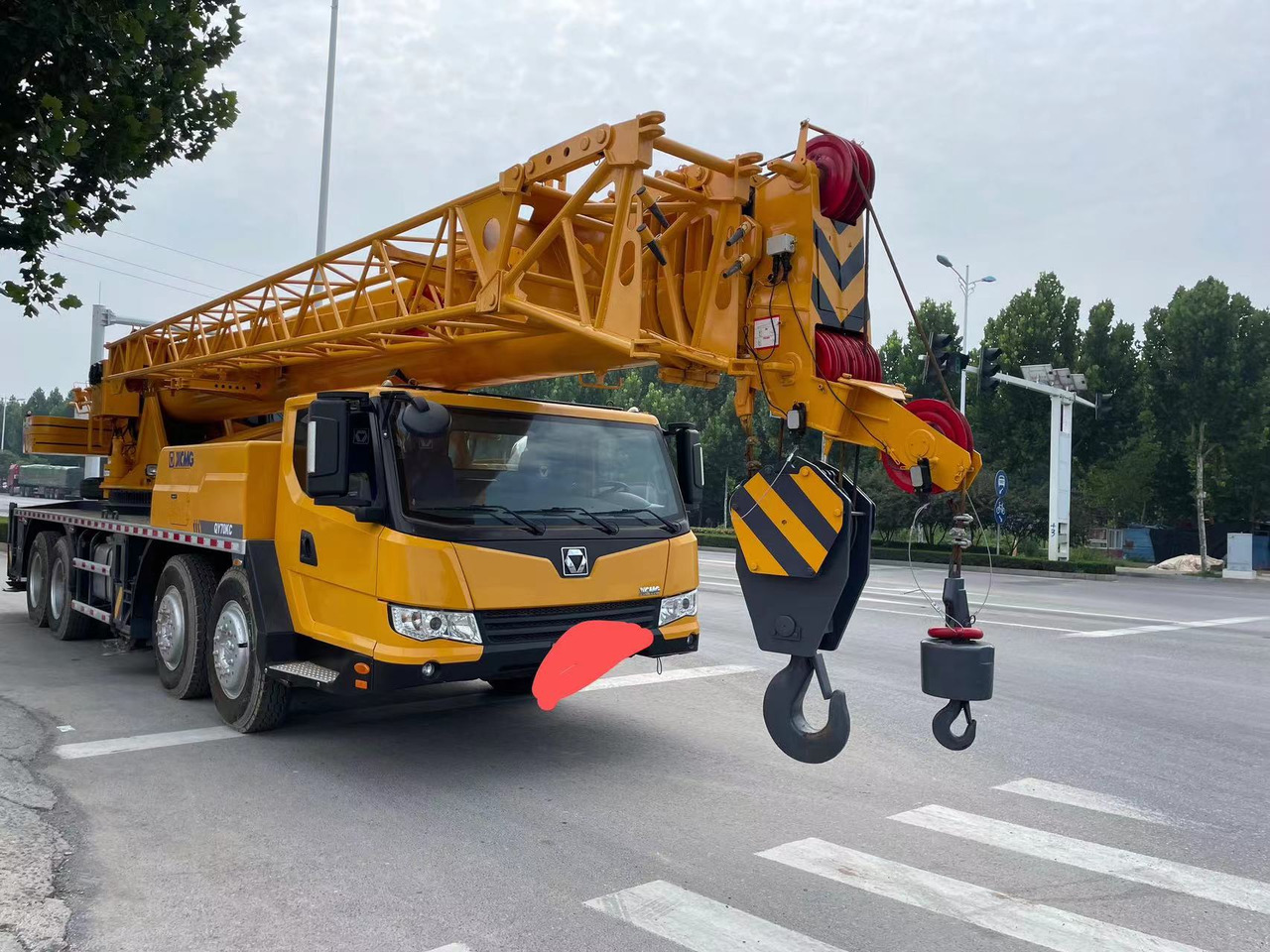 XCMG QY70K - Autódaru: 1 kép. XCMG QY70K - Autódaru: 1 kép.
