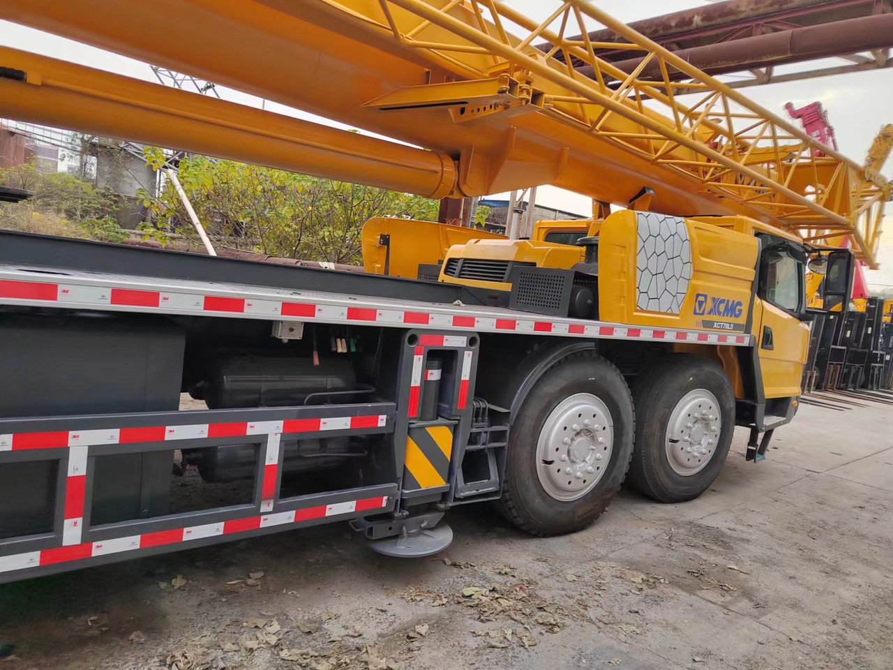 XCMG QY70K - Autódaru: 4 kép. XCMG QY70K - Autódaru: 4 kép.