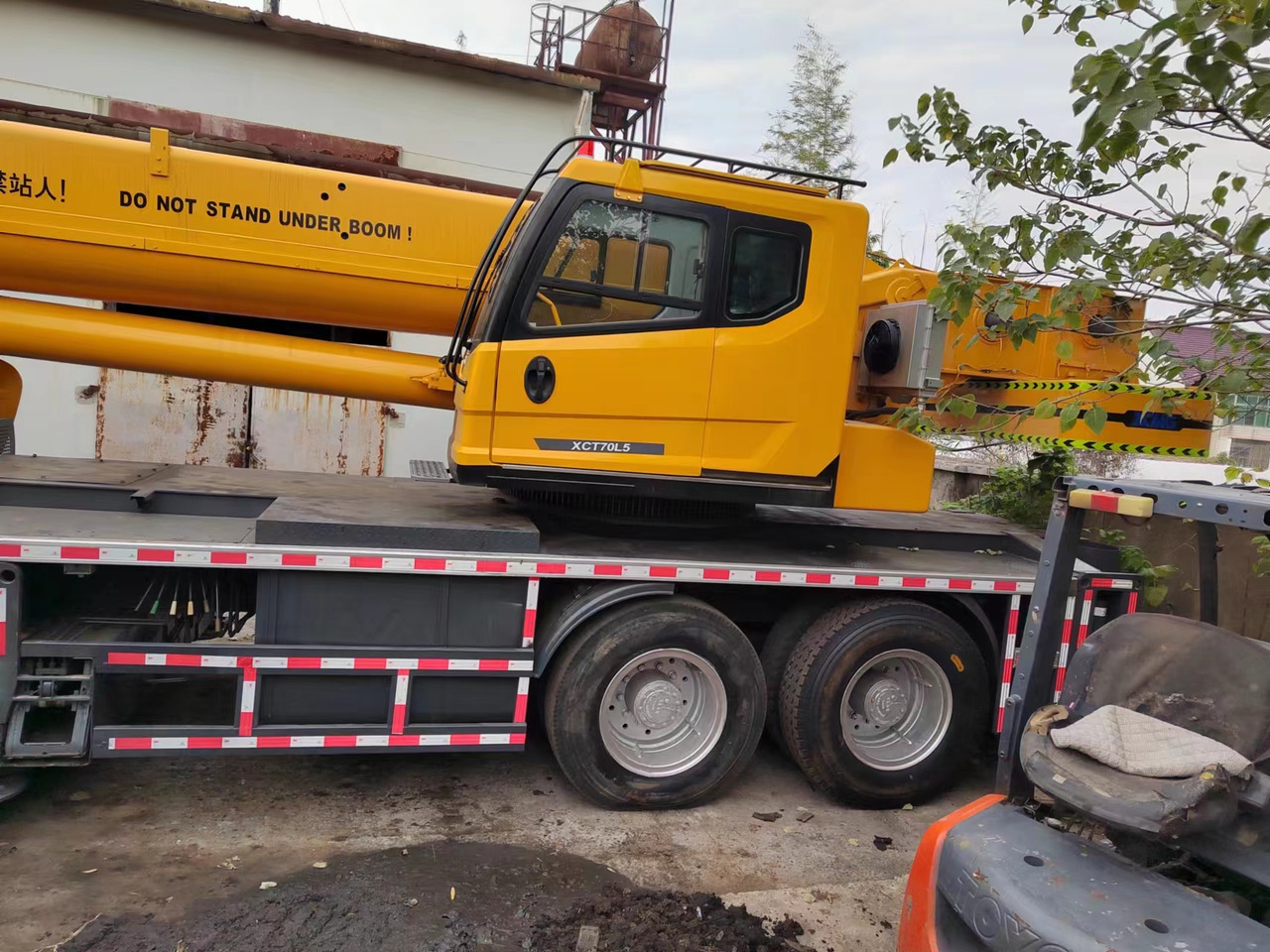 XCMG QY70K - Autódaru: 3 kép. XCMG QY70K - Autódaru: 3 kép.