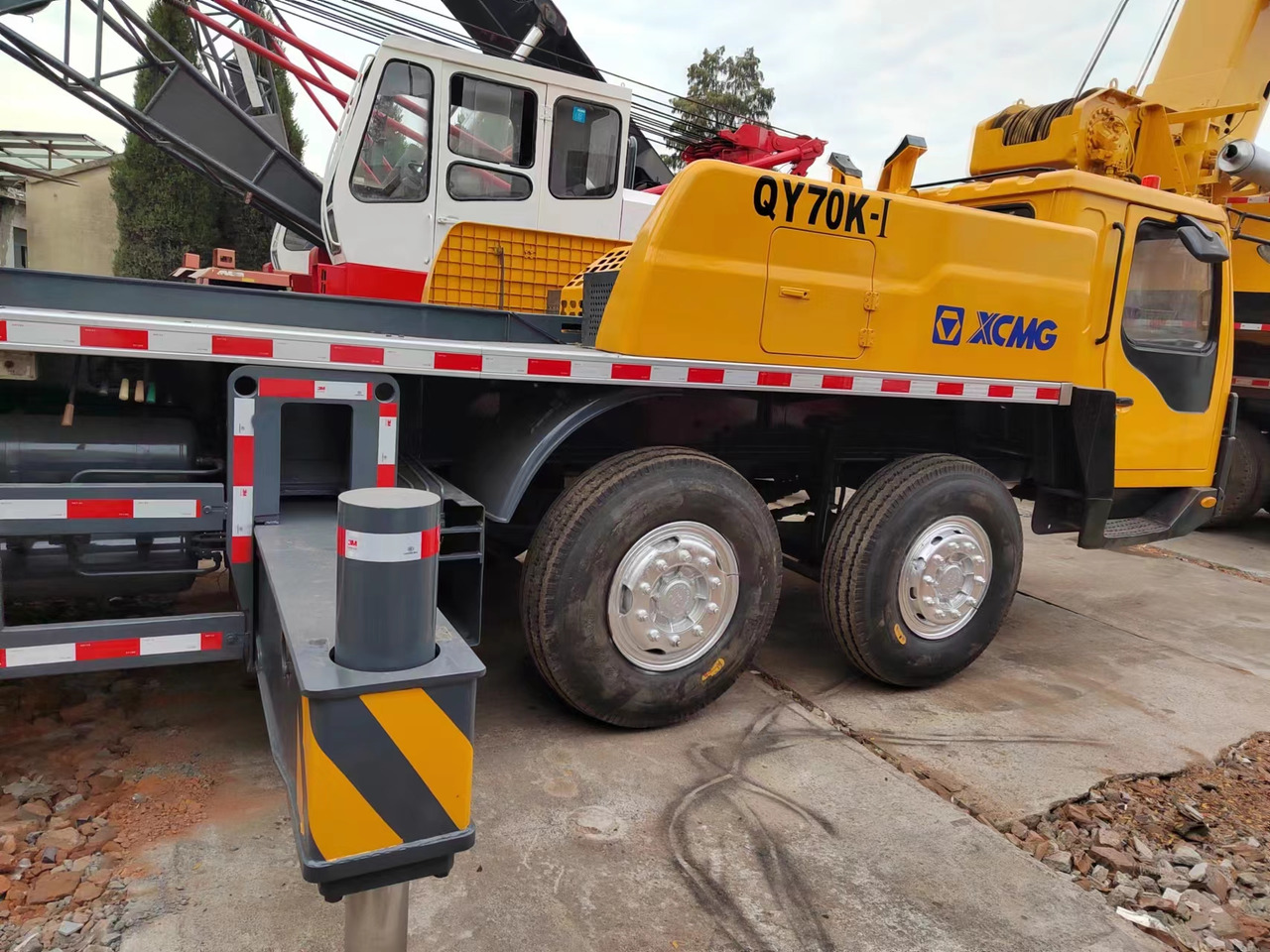 XCMG QY70K good condition QY25K QY50K QY100K QY130K China brand mobile crane - Autódaru: 5 kép. XCMG QY70K good condition QY25K QY50K QY100K QY130K China brand mobile crane - Autódaru: 5 kép.