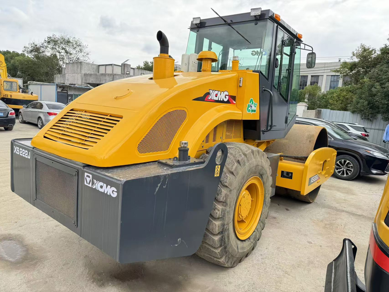 XCMG XS222J - Talajtömörítő: 3 kép. XCMG XS222J - Talajtömörítő: 3 kép.