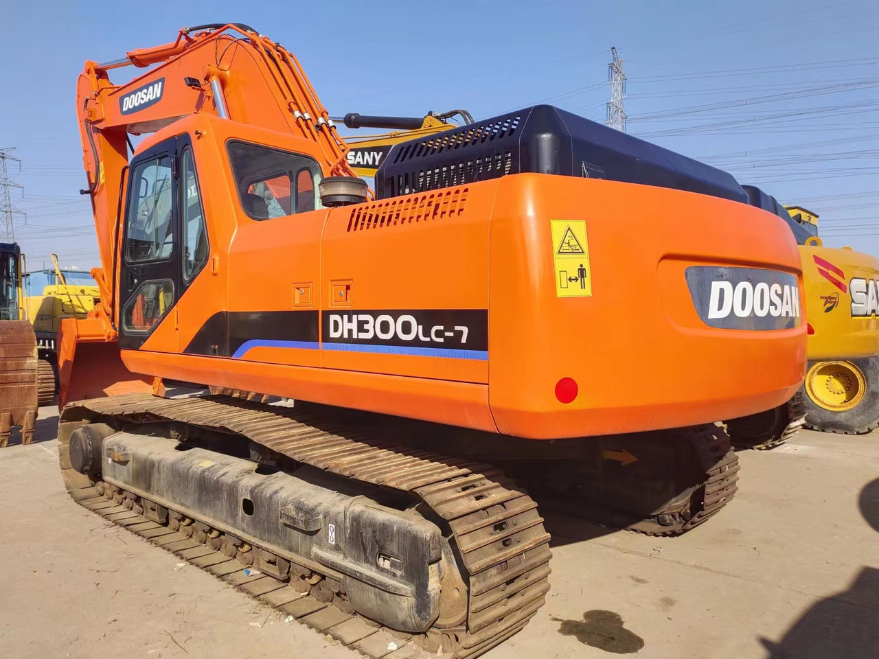Doosan dh300lc-7 - Lánctalpas kotró: 4 kép. Doosan dh300lc-7 - Lánctalpas kotró: 4 kép.