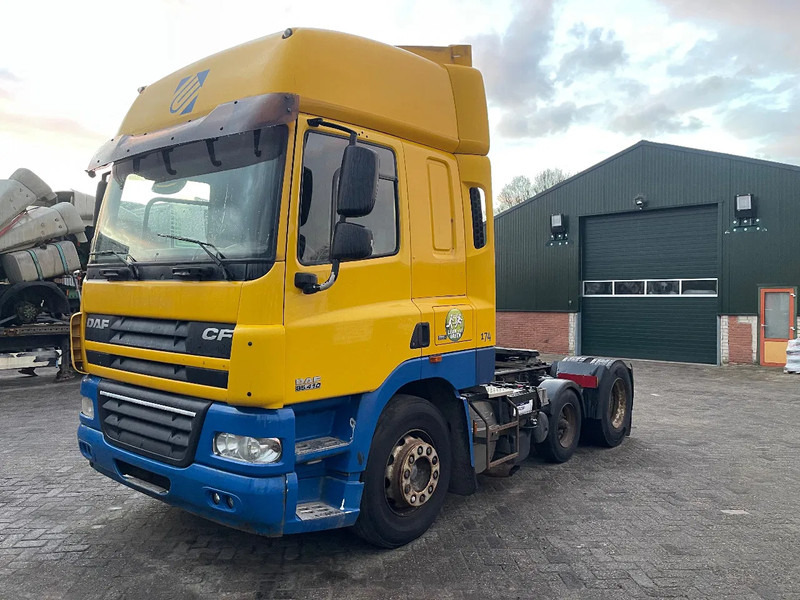 DAF CF 85.410 Tractor unit - Nyergesvontató: 3 kép. DAF CF 85.410 Tractor unit - Nyergesvontató: 3 kép.