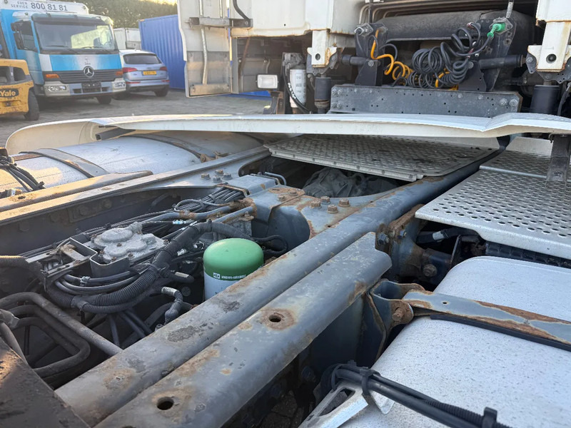 Nyergesvontató DAF XF 105.460 Tractor unit: 18 kép. Nyergesvontató DAF XF 105.460 Tractor unit: 18 kép.