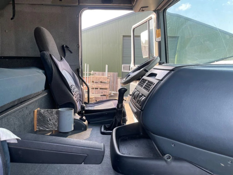 Nyergesvontató DAF XF 95.430 Tractor unit: 12 kép.