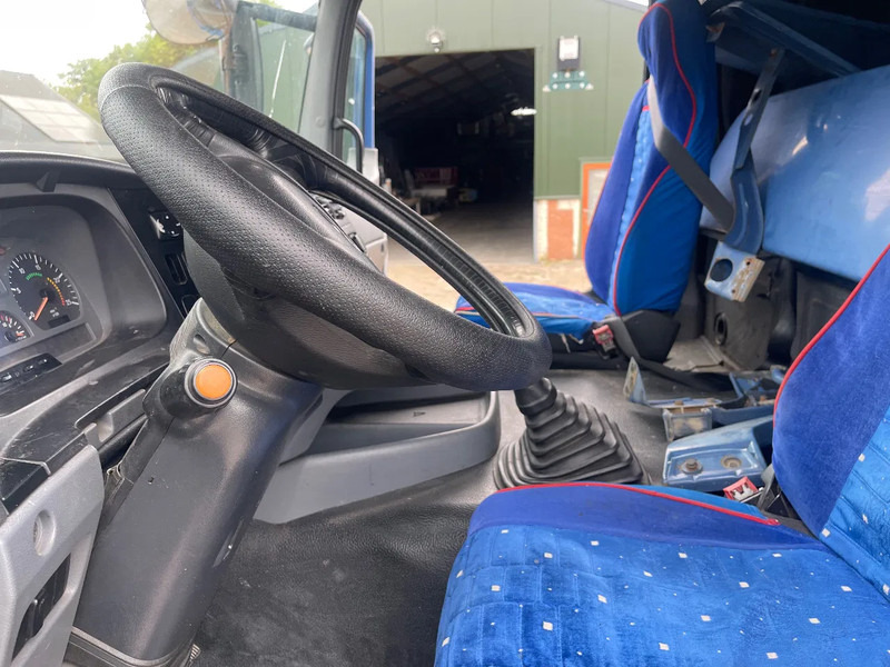Nyergesvontató Mercedes-Benz Axor 1840 Tractor unit: 10 kép.