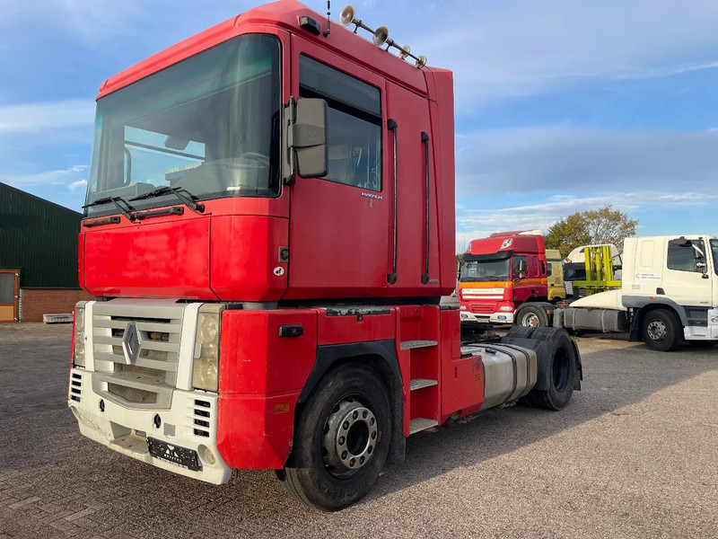 Renault Magnum 480 MACK Tractor unit - Nyergesvontató: 3 kép. Renault Magnum 480 MACK Tractor unit - Nyergesvontató: 3 kép.