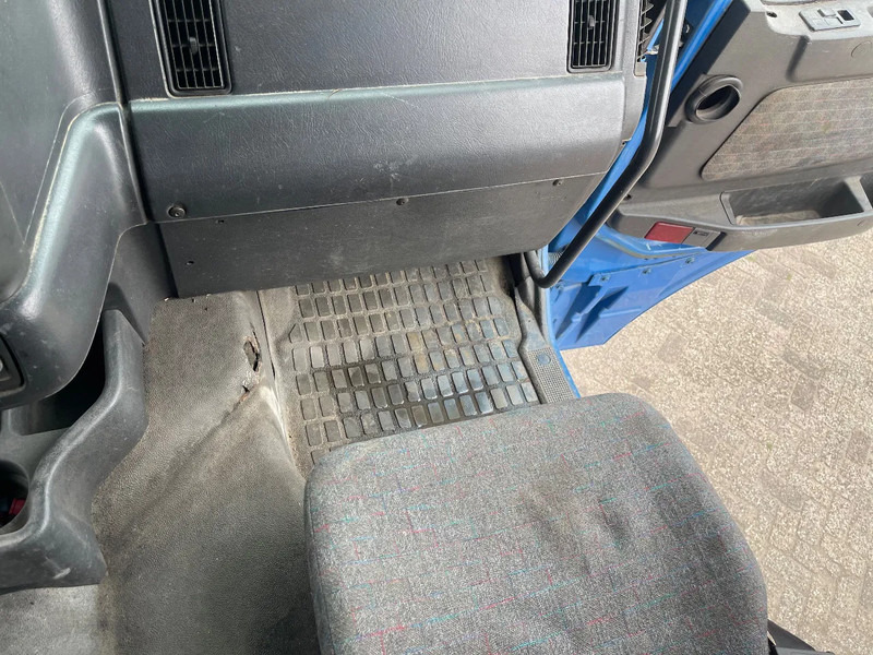 Nyergesvontató Volvo FH 12.380 Tractor unit: 14 kép.