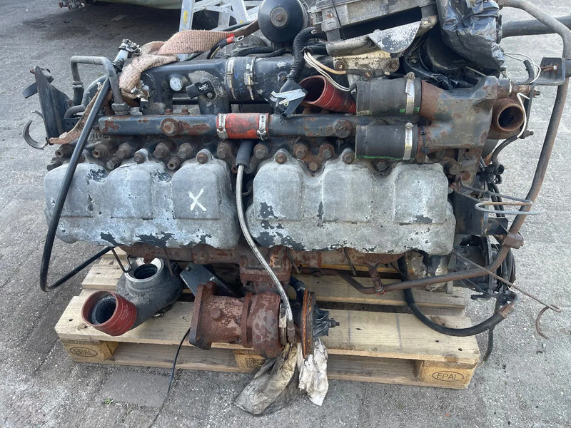 Renault Magnum 440 - Motor - Teherautó: 1 kép. Renault Magnum 440 - Motor - Teherautó: 1 kép.