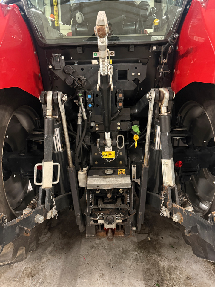 CASE IH Luxxum 120 - Traktor: 5 kép. CASE IH Luxxum 120 - Traktor: 5 kép.