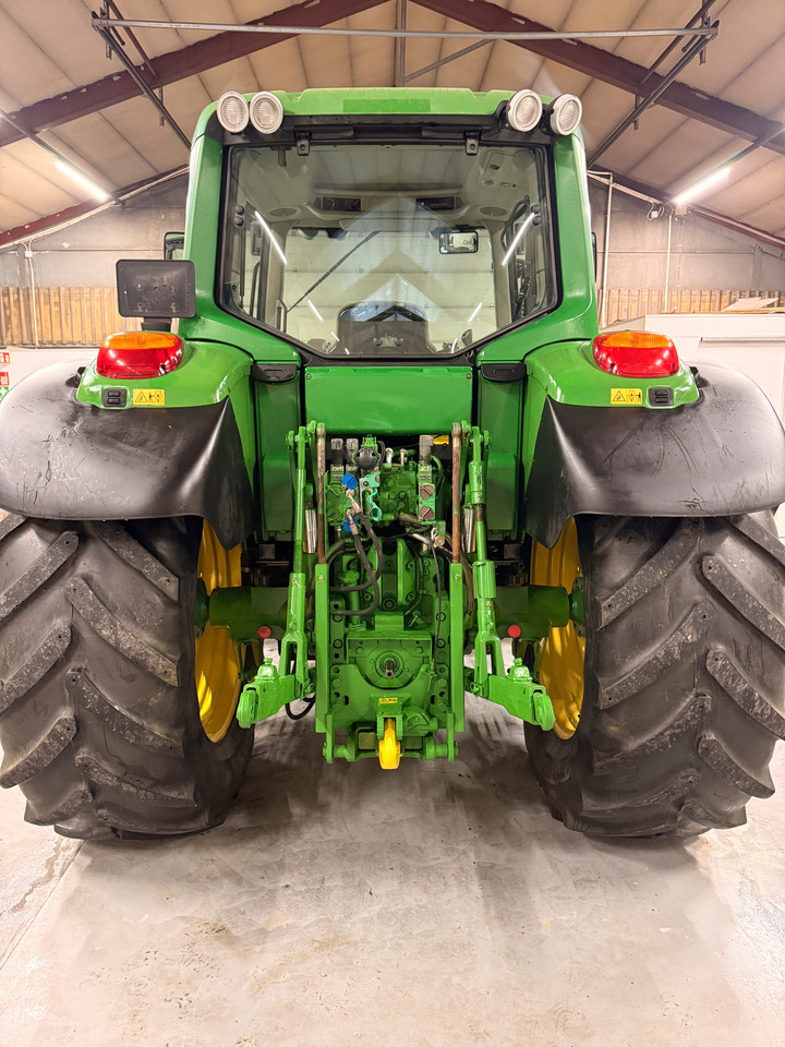 John Deere 6230 Premium - Traktor: 4 kép. John Deere 6230 Premium - Traktor: 4 kép.