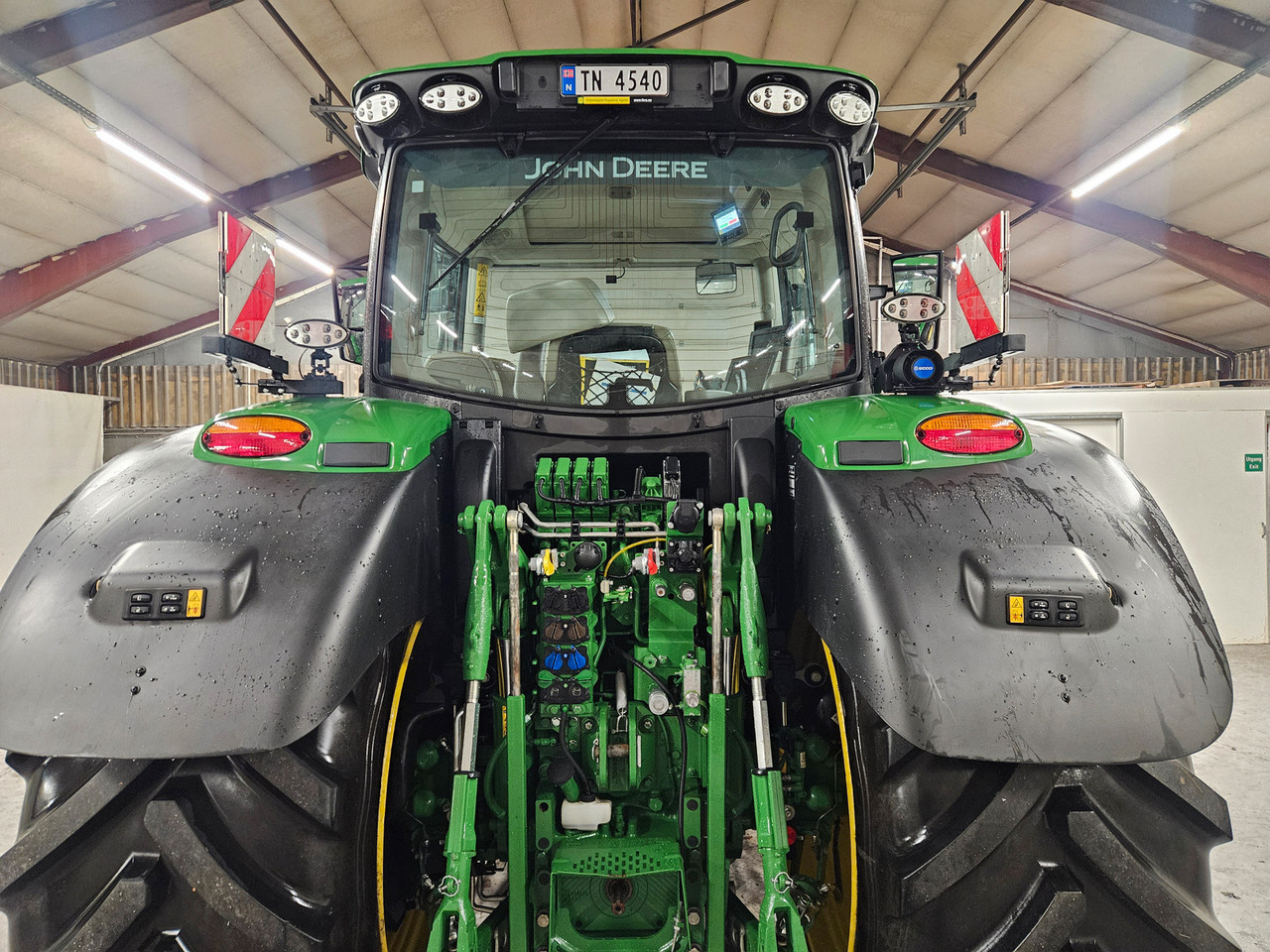 John Deere 6R185 Ultimate #Godt utstyrt og veldig flott traktor - Traktor: 5 kép. John Deere 6R185 Ultimate #Godt utstyrt og veldig flott traktor - Traktor: 5 kép.