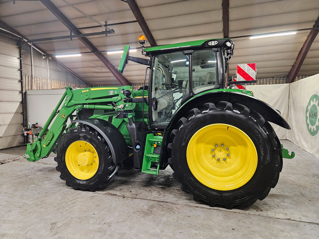 John Deere 6R185 Ultimate #Godt utstyrt og veldig flott traktor - Traktor: 3 kép. John Deere 6R185 Ultimate #Godt utstyrt og veldig flott traktor - Traktor: 3 kép.