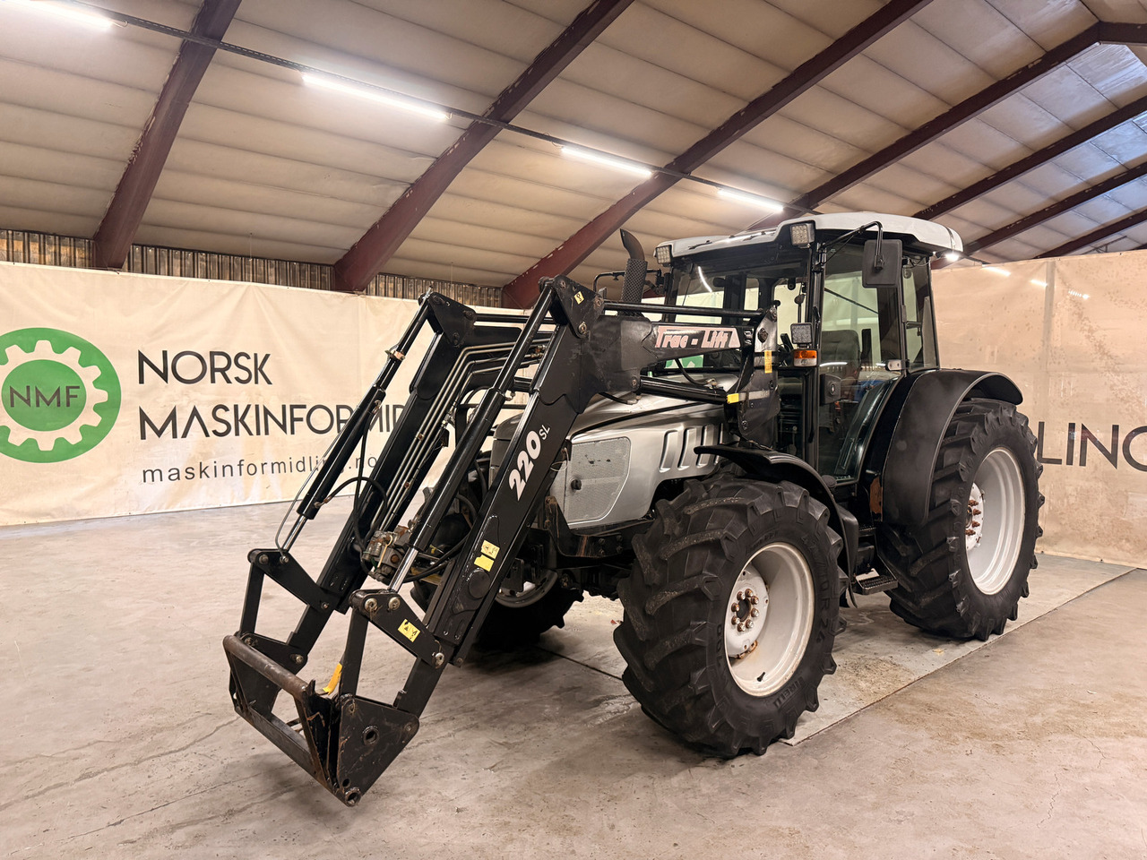 Lamborghini R3.95 - Traktor: 1 kép. Lamborghini R3.95 - Traktor: 1 kép.