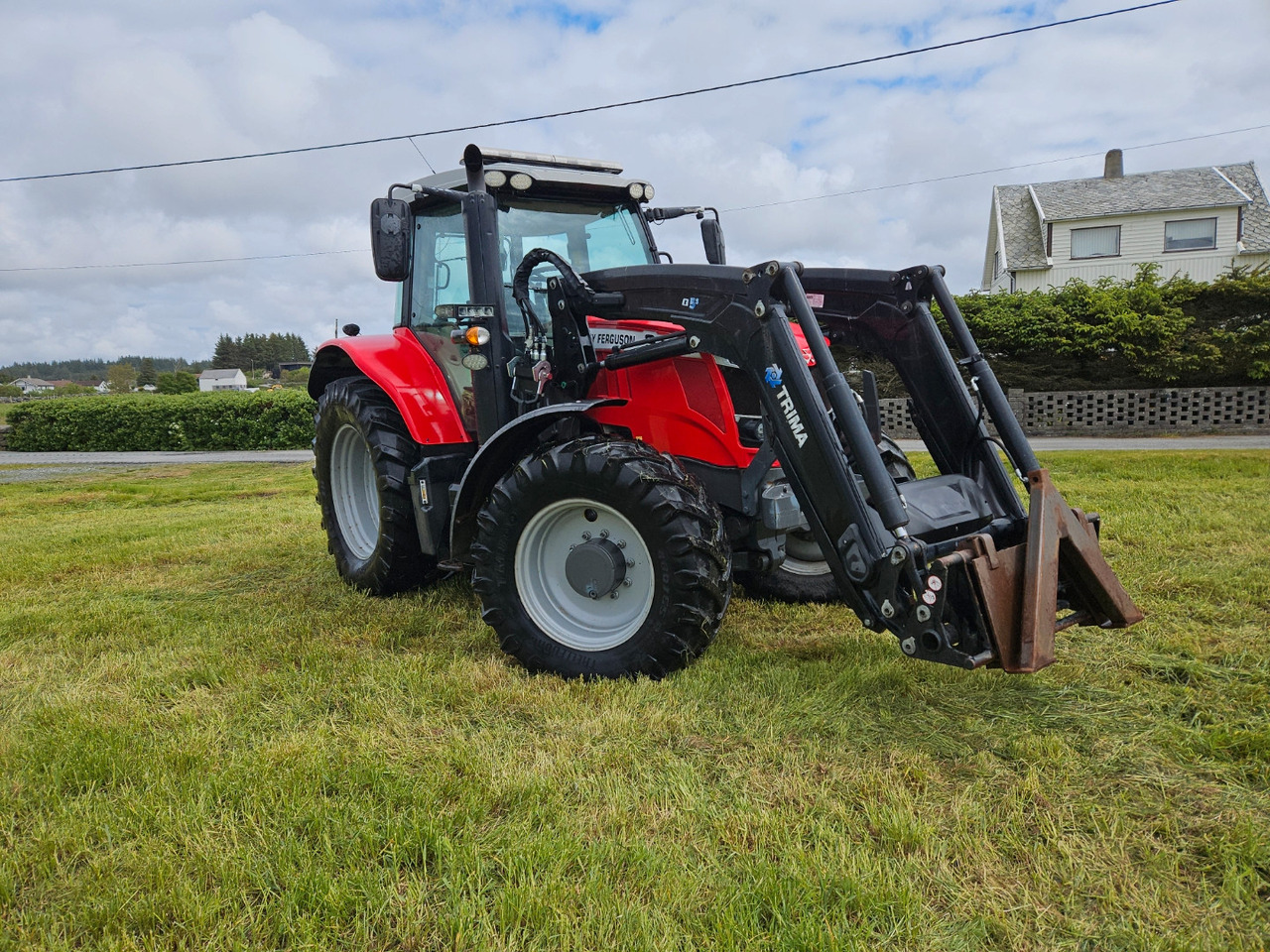 Massey Ferguson 6715S Dyna VT - Traktor: 1 kép. Massey Ferguson 6715S Dyna VT - Traktor: 1 kép.