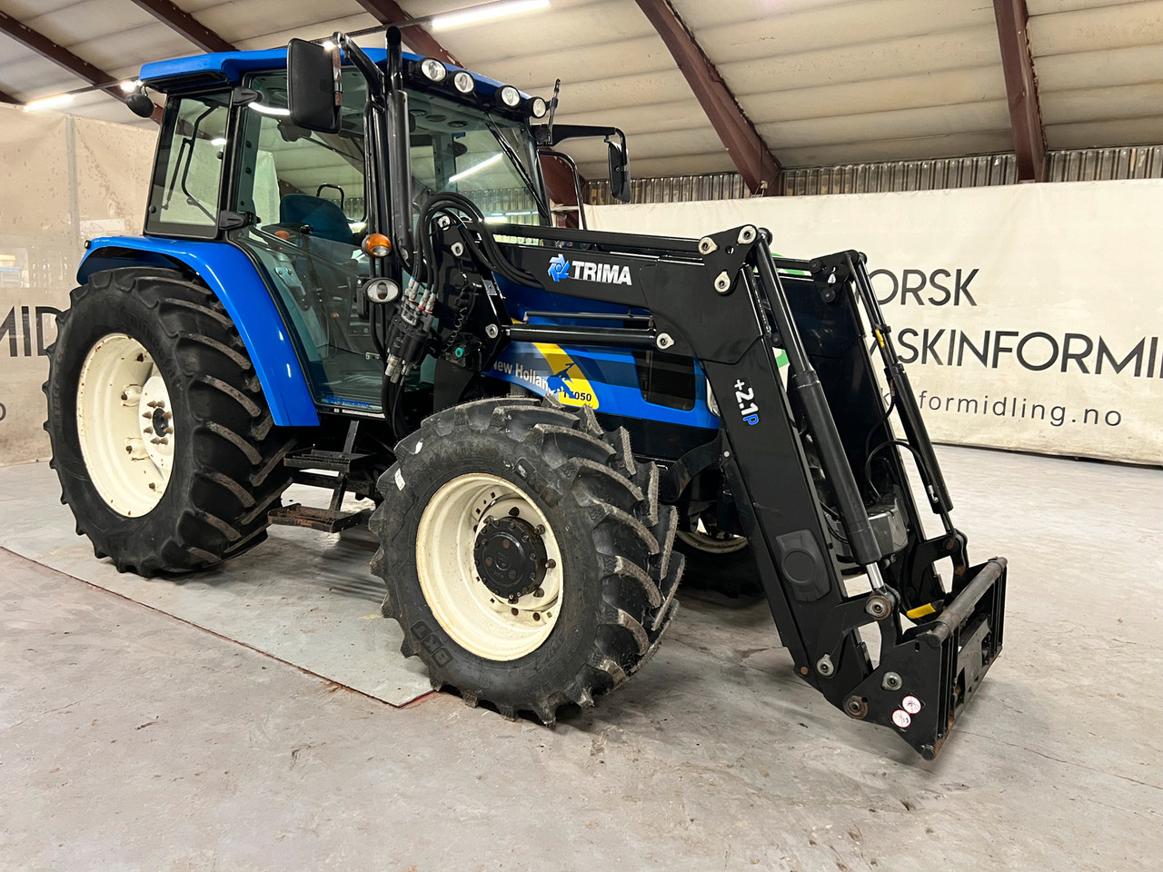 New Holland T 5050 #KUN 3844 Timer# - Traktor: 4 kép. New Holland T 5050 #KUN 3844 Timer# - Traktor: 4 kép.