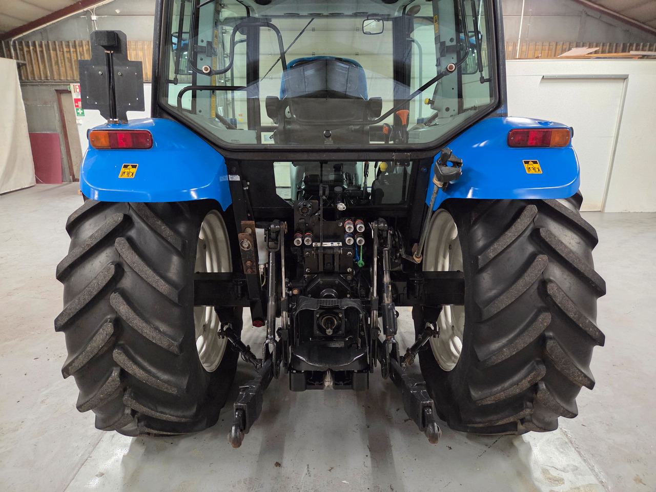 New Holland T5060 #Fin 1 eiers traktor - Traktor: 5 kép. New Holland T5060 #Fin 1 eiers traktor - Traktor: 5 kép.