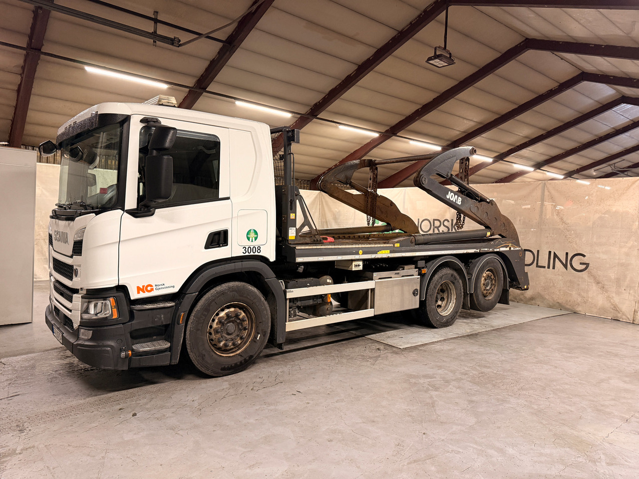 Scania P410 - Konténerszállító: 1 kép. Scania P410 - Konténerszállító: 1 kép.