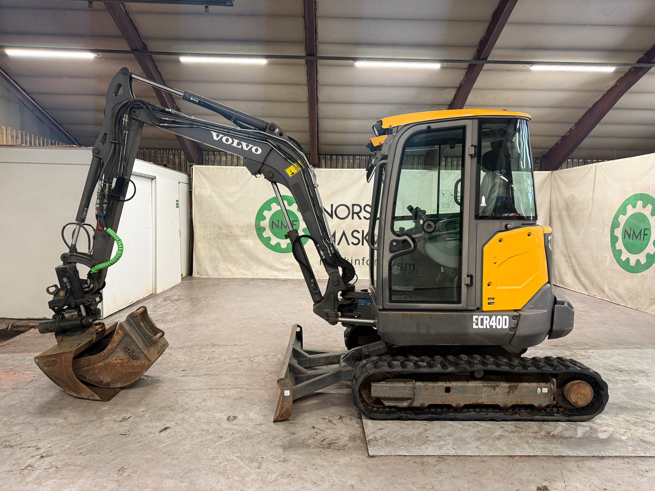 Volvo ECR40D MVA FRI - Minikotró: 2 kép. Volvo ECR40D MVA FRI - Minikotró: 2 kép.