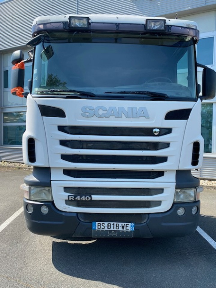 SCANIA R440 - Nyergesvontató: 3 kép. SCANIA R440 - Nyergesvontató: 3 kép.