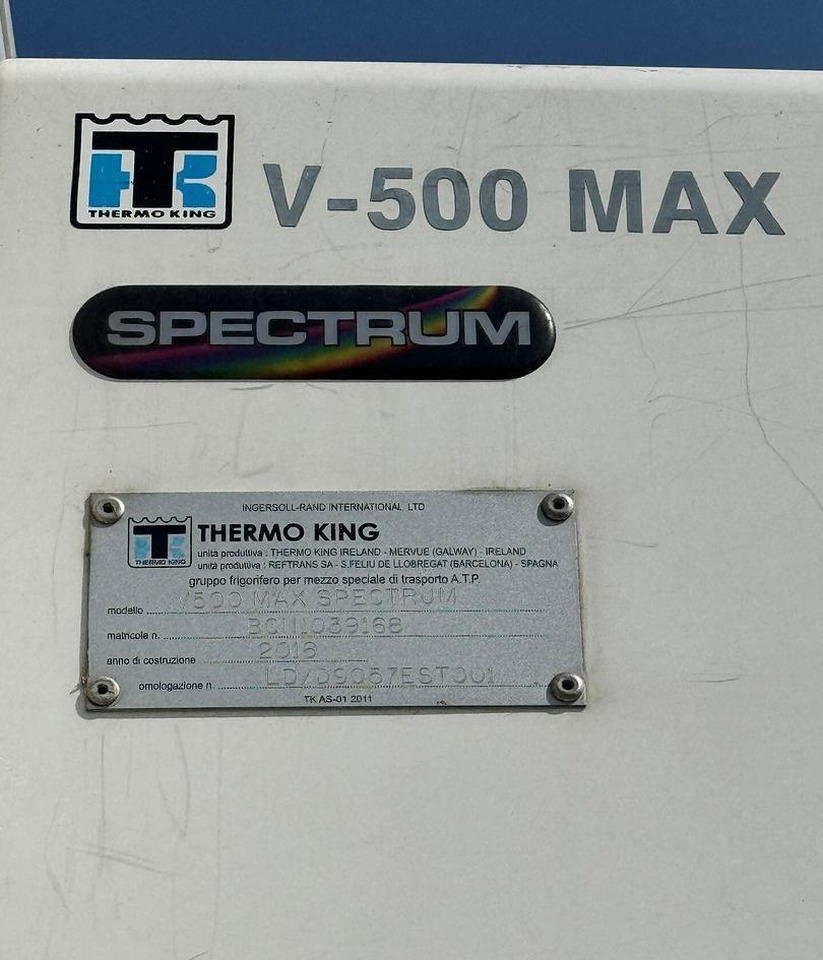 IVECO DAILY 35S15 - FRIGO FRC - PATENTE B lízing IVECO DAILY 35S15 - FRIGO FRC - PATENTE B: 15 kép. IVECO DAILY 35S15 - FRIGO FRC - PATENTE B lízing IVECO DAILY 35S15 - FRIGO FRC - PATENTE B: 15 kép.