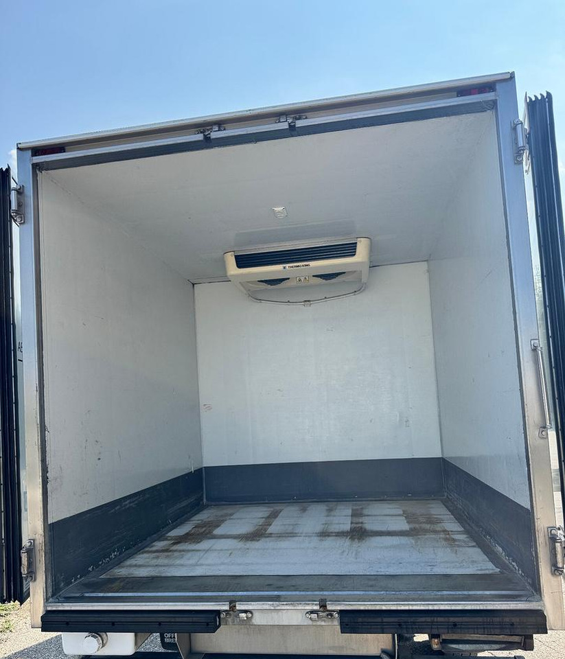 IVECO DAILY 35S15 - FRIGO FRC - PATENTE B lízing IVECO DAILY 35S15 - FRIGO FRC - PATENTE B: 16 kép. IVECO DAILY 35S15 - FRIGO FRC - PATENTE B lízing IVECO DAILY 35S15 - FRIGO FRC - PATENTE B: 16 kép.